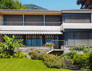 View FERMETURE ET BRISE SOLEIL